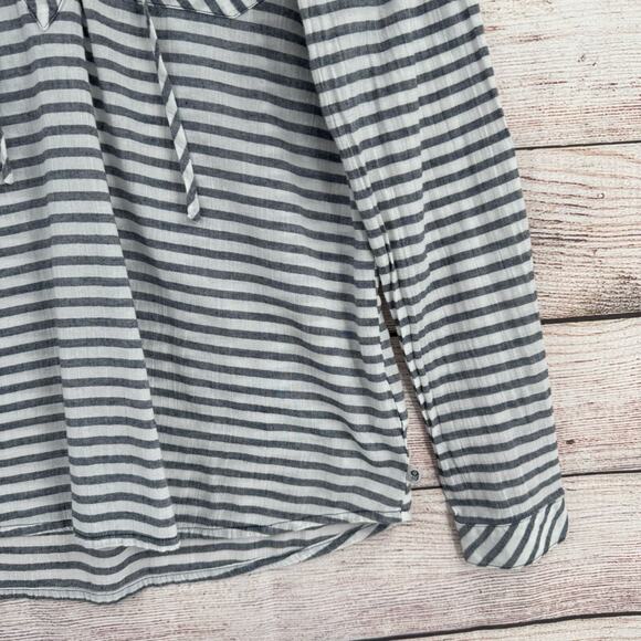 Mountain Hardwear Striped Tie Front Blouse Women's Size Large Gray/White - Picture 14 of 15